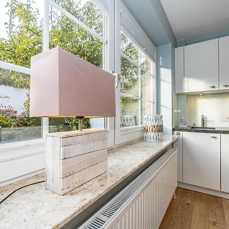 Flut No 5 Apartment